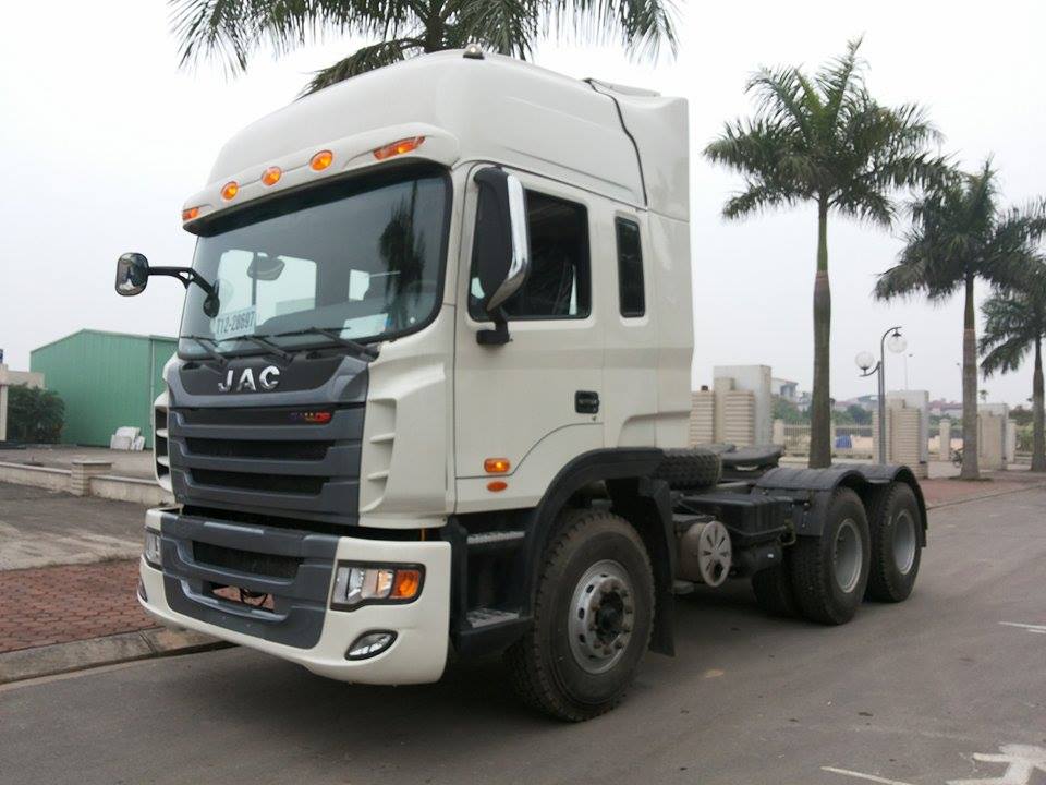ĐẦU KÉO JAC SỨC KÉO 340HP (38.415 KG) Rạch Giá