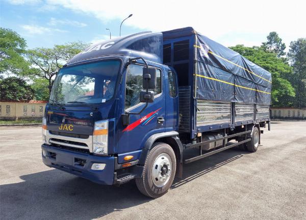 XE TẢI JAC N900 THÙNG BẠT BỬNG NÂNG (8.900 KG) Rạch Giá
