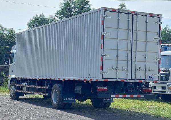 XE TẢI JAC THÙNG CONTAINER DÀI 10M (7.500KG)