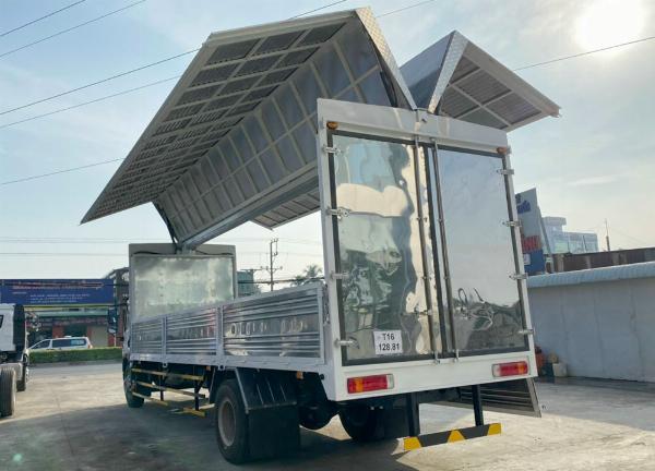 XE TẢI FAW THÙNG DÀI 8M2 CÁNH DƠI